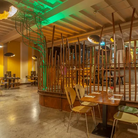 酒店 圣殿酒吧酒店 3*
