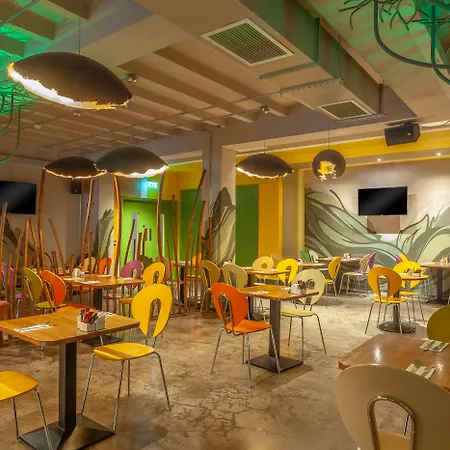 圣殿酒吧酒店 酒店 3*